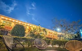 Roca Verde Lodge